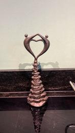 Mooi zwaar beeld Liefde, Antiek en Kunst, Kunst | Beelden en Houtsnijwerken, Ophalen of Verzenden