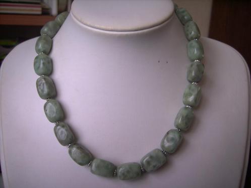 Een mooie Groene Rhyoliet edelstenen ketting, Sieraden, Tassen en Uiterlijk, Antieke sieraden, Ketting, Overige materialen, Met edelsteen