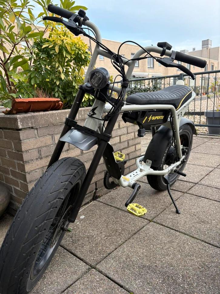 Super73 ZX Moon Rock Custom, Fietsen en Brommers, Elektrische fietsen, Gebruikt, Overige merken, 59 cm of meer, 50 km per accu of meer