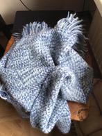 Warme blauwe omslag doek,gebreide omslagdoek blauw,poncho, Kleding | Dames, Ophalen, Gedragen, Sjaal