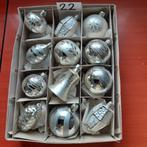 Glazen kerstballen en ornamenten, zilverkleur, 22, Diversen, Kerst, Ophalen of Verzenden, Zo goed als nieuw
