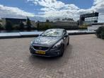 Volvo V40 1.6 D2 R-Design, Auto's, Volvo, Voorwielaandrijving, Euro 5, Gebruikt, 4 cilinders