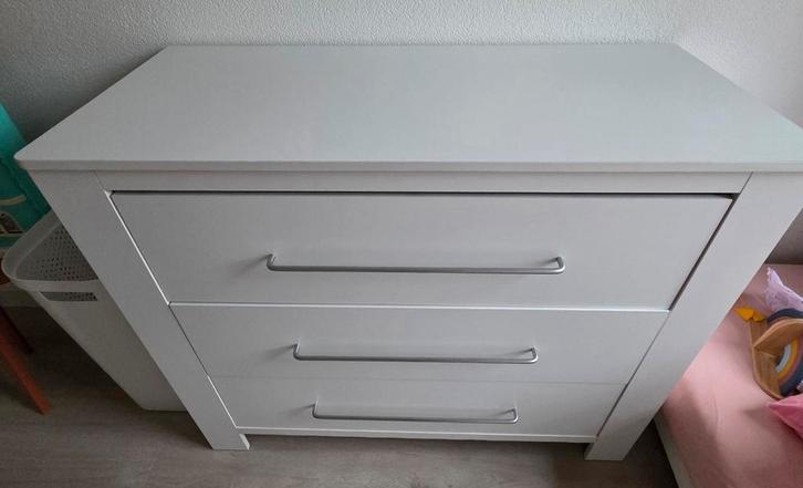 Baby & Tiener Commode - Wit - 115cm Breed, Kinderen en Baby's, Kinderkamer | Commodes en Kasten, Gebruikt, Commode, 90 tot 105 cm