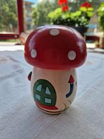 Vintage Houten paddestoel huisje met lieveheersbeestjes, Ophalen of Verzenden, Gebruikt, Hout, Strip- of Tekenfilmfiguur
