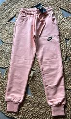 Nieuw! Nike joggingbroek 116 roze, Ophalen of Verzenden, Nieuw, Meisje, Broek