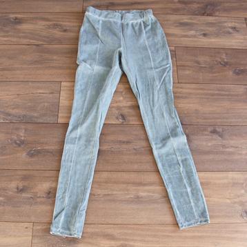 Mooie Transfer Legging Stretch Broek (S) - 70 € 15,- beschikbaar voor biedingen