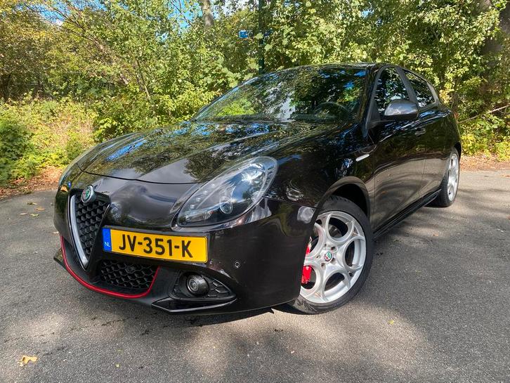 Alfa Romeo Giulietta 1.4 Turbo Multiair 110KW 2016 Zwart, Auto's, Alfa Romeo, Particulier, Giulietta, ABS, Airbags, Airconditioning