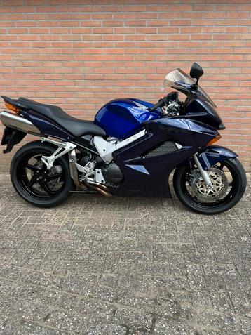 Honda VFR 800 FI 2002 beschikbaar voor biedingen