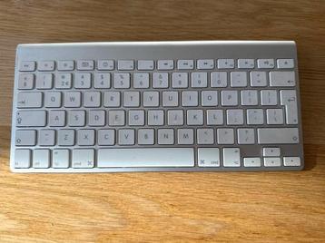 Apple Wireless Keyboard A1314 – Bluetooth – Werkt Goed beschikbaar voor biedingen