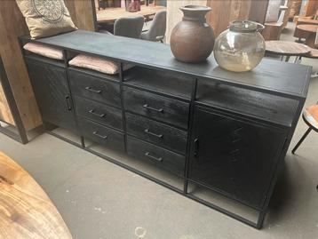 Magazijn leegverkoop dressoir Mangohout zwart visgraat metal