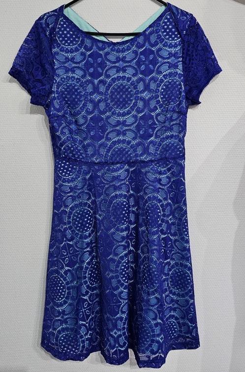 blauw kleedje met print, Kleding | Dames, Jurken, Gedragen, Maat 38/40 (M), Blauw, Knielengte, Ophalen of Verzenden