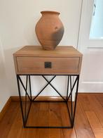 Te koop sidetable, Huis en Inrichting, Tafels | Sidetables, 100 tot 150 cm, Ophalen of Verzenden, Zo goed als nieuw, 25 tot 50 cm