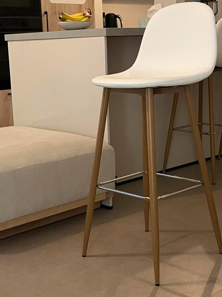 Jysk Barkruk - Stijlvol en Comfortabel, Huis en Inrichting, Barkrukken, Nieuw, 60 tot 90 cm, Hout, 1 kruk, Met voetsteun, Ophalen