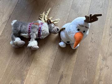De originele Frozen knuffels Olaf en Sven van Disney  beschikbaar voor biedingen