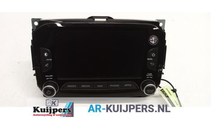 Navigatie Systeem van een Alfa Romeo Giulietta (Giulietta 10, Auto-onderdelen, Elektronica en Kabels, Alfa Romeo, Gebruikt
