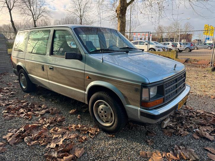 Chrysler Voyager 3.0 I SE V6 EFI AUT U9 1990 Blauw, Auto's, Oldtimers, Particulier, Benzine, MPV, Automaat, Origineel Nederlands