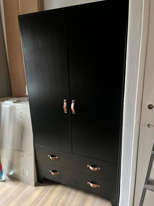 WOOOD kledingkast, Huis en Inrichting, Kasten | Kledingkasten, Zo goed als nieuw, 150 tot 200 cm, 50 tot 75 cm, Ophalen