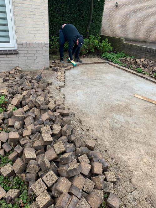 Stratenmaker / Hovenier Aangeboden particulier, Diensten en Vakmensen, Tuinmannen en Stratenmakers, Bestrating, Tuinonderhoud of Snoeiwerk