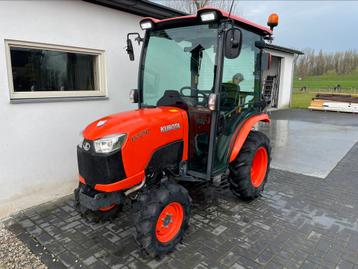 Kubota B2650 Traktor 4x4 Diesel 2x Pto Kabine 2016 en 475uur