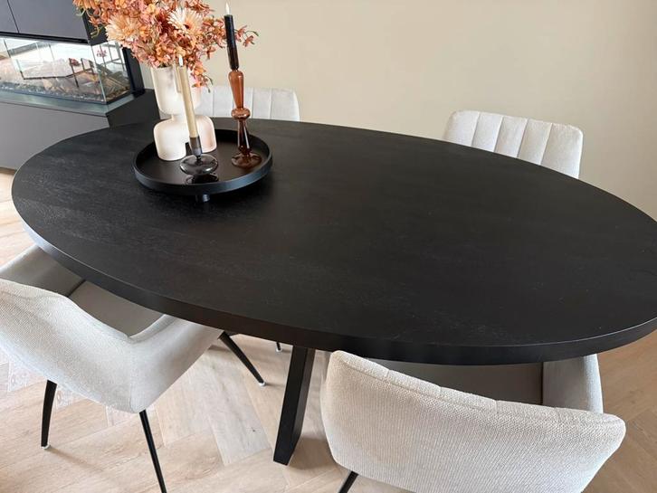 ovale eettafel zwart – 180x100 cm – nieuwprijs €899, Huis en Inrichting, Tafels | Eettafels, Zo goed als nieuw, 100 tot 150 cm
