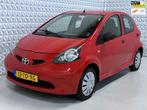 Toyota Aygo 1.0-12V + APK tot 26-11-2025 / 205.000km (2006), Voorwielaandrijving, Gebruikt, 4 stoelen, 68 pk