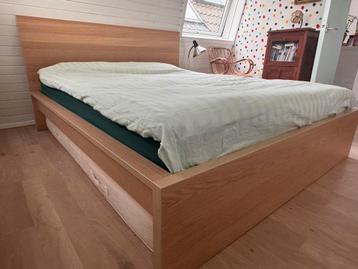 Ikea Malm bed 160x200 - incl. lattenbodem + matras - afbeelding 4