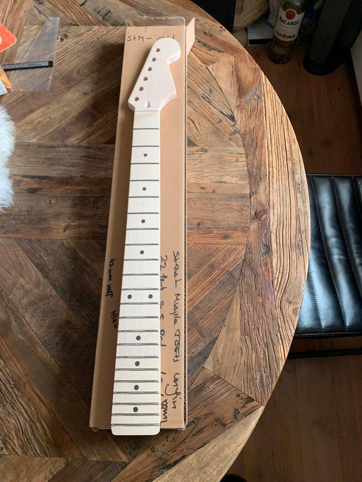Stratocaster Hals” Maple onbewerkt-22 frets-“ STM-04 -2, Muziek en Instrumenten, Instrumenten | Onderdelen, Elektrische gitaar