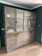 Elegante, ruime eikenhouten kast/vitrine, Ophalen