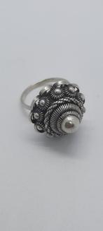 Antieke Zilveren Zeeuwse Knoop Ring - Ringmaat 16.5, Gebruikt, Ophalen of Verzenden, Kleiner dan 17, Dame