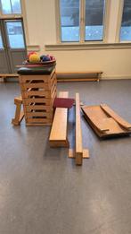 Afgekeurde gymzaal toestellen, Ophalen, Gebruikt, Materiaal