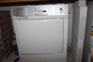 AEG wasdroger 59820 in nette staat. beschikbaar voor biedingen