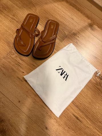 Zara zomer slippers mt. 39 beschikbaar voor biedingen