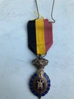 Belgische Leopold medaille ereteken van arbeid 1ste klasse, Verzamelen, Ophalen of Verzenden, Overige gebieden, Lintje, Medaille of Wings