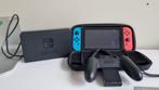 Nintendo switch, Spelcomputers en Games, Spelcomputers | Nintendo Switch, Ophalen of Verzenden, Zo goed als nieuw, Met 2 controllers