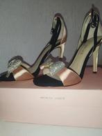 Hakken met strik Cafe Noir, Kleding | Dames, Overige kleuren, Nieuw, Schoenen met hoge hakken, Cafe Noir