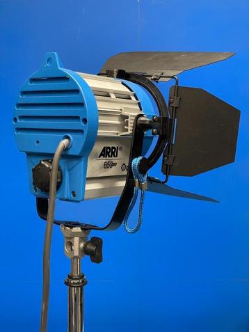 Arri 650 Plus fresnel lamp beschikbaar voor biedingen