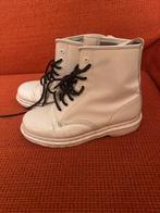 Dr. Martens Veterboots Wit Maat 41, Kleding | Dames, Ophalen of Verzenden, Gedragen, Wit, Lage of Enkellaarzen