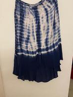 LANG BLAUW PRINTED ROK, MAAT; L/XL, Kleding | Dames, Rokken, Blauw, Maat 42/44 (L), Nieuw, Ophalen of Verzenden