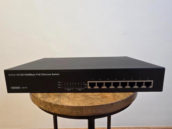 Eminent EM4436, Computers en Software, Netwerk switches, Gebruikt, Ophalen of Verzenden