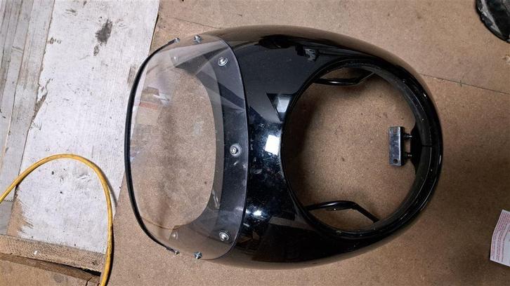 Kawasaki W800 Topkuip met ruit en beugels, Motoren, Tuning en Styling, Ophalen of Verzenden