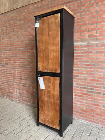 LOCKERKAST massiefmango deuren metaal frame zwart nu actie beschikbaar voor biedingen