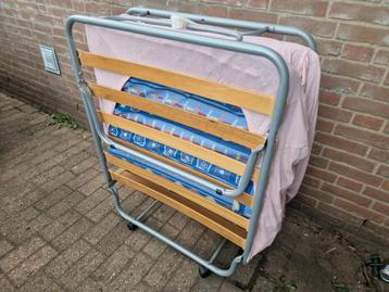 Klapbed - Ideaal voor logees! beschikbaar voor biedingen