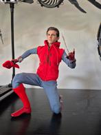Hot toys spiderman home made suit, Ophalen of Verzenden, Zo goed als nieuw