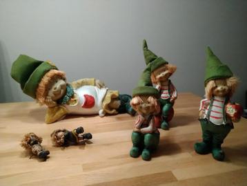 Leuke set tuinkabouters poppen(tjes)  beschikbaar voor biedingen