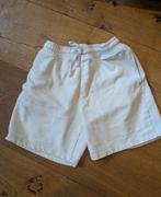 Hippe witte korte broek van Pull & Bear in goede staat!, Ophalen of Verzenden, Gebruikt, Meisje