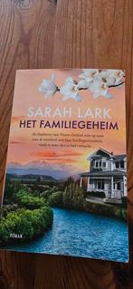 Sarah Lark  Het Familiegeheim., Ophalen of Verzenden