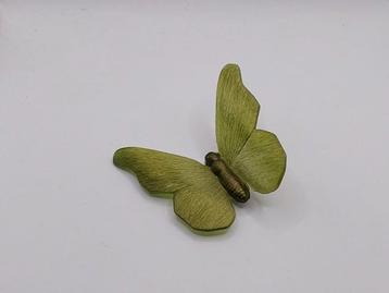 Vintage vlinder broche, Lucite  beschikbaar voor biedingen