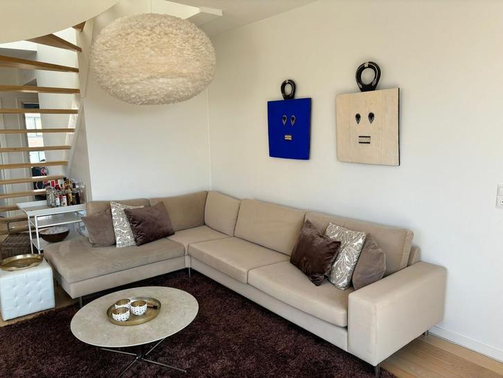 Hoekbank - BoConcept - Beige/zandkleur, Huis en Inrichting, Banken | Bankstellen, Zo goed als nieuw, Hoekbank, Vierpersoons of meer