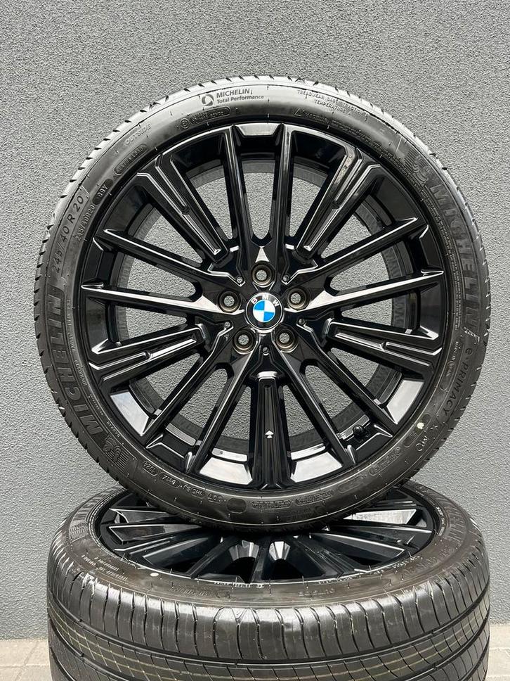 20 INCH BMW 869i ORIGINEEL X1 iX1 U11 X2 U10 iX2 INDIVIDUAL, Auto-onderdelen, Banden en Velgen, Banden en Velgen, Zomerbanden