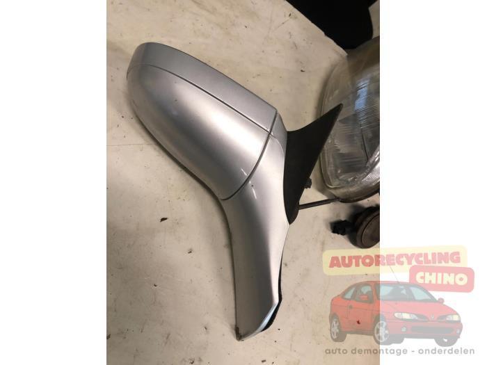 Buitenspiegel rechts van een Opel Corsa, Auto-onderdelen, Spiegels, Opel, Gebruikt, 3 maanden garantie, Ophalen